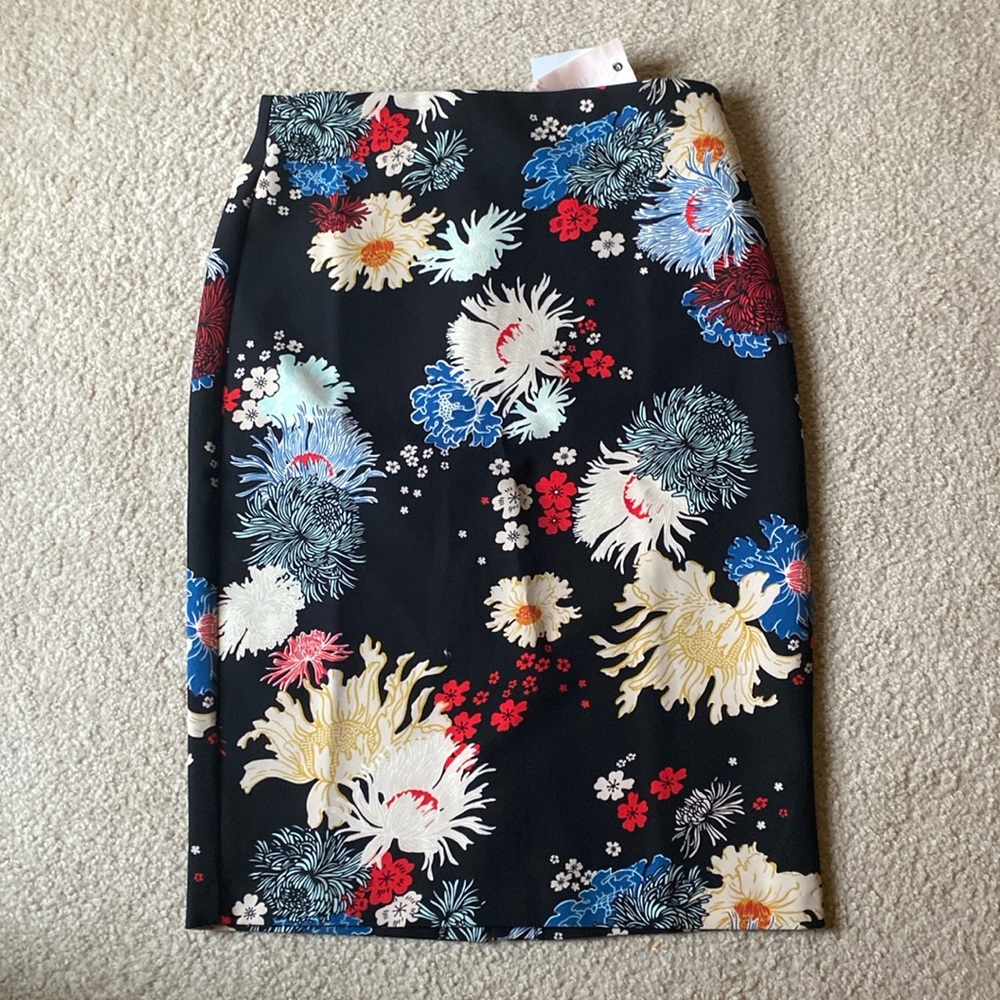 Black Sea Floral midi skirt. Adorable!